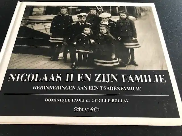 Favoriet Nicolaas II en zijn familie - D. Paoli