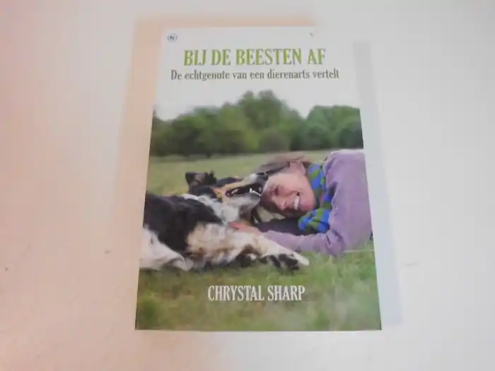 Premium Bij de beesten af - Chrystal Sharp