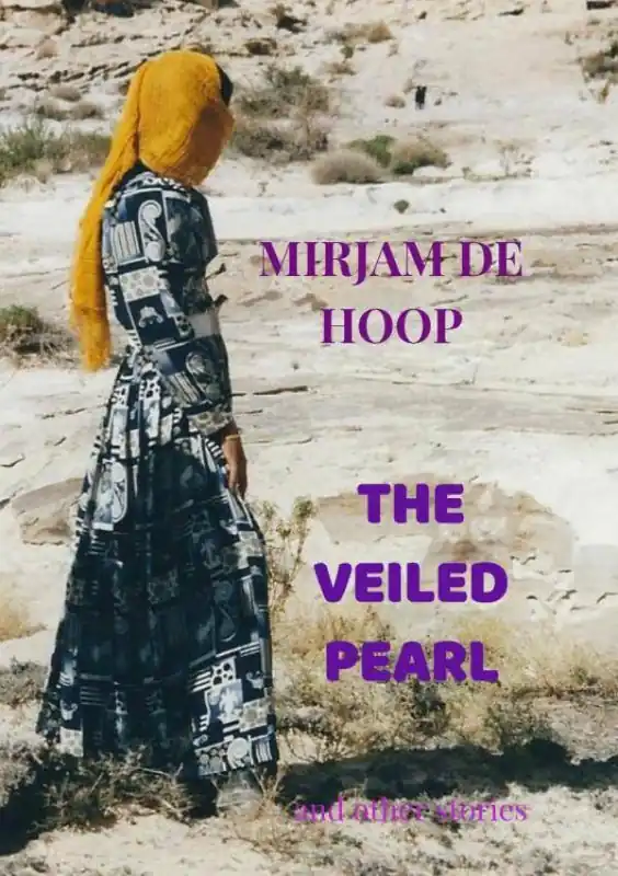 Hete Deal THE VEILED PEARL / 1st Edition